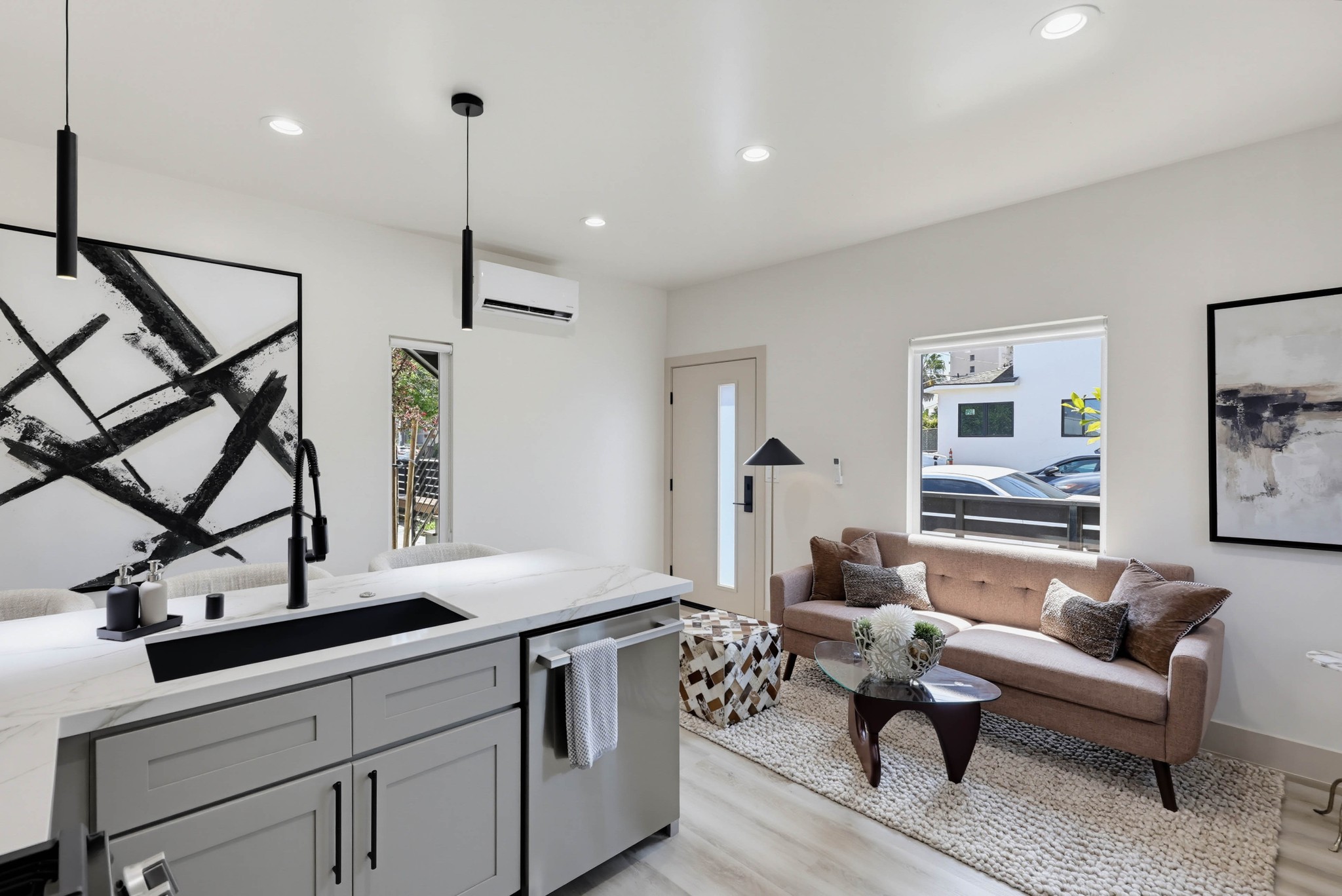 Virtual tour photo 16 of 38 for 424 Arbor Dr