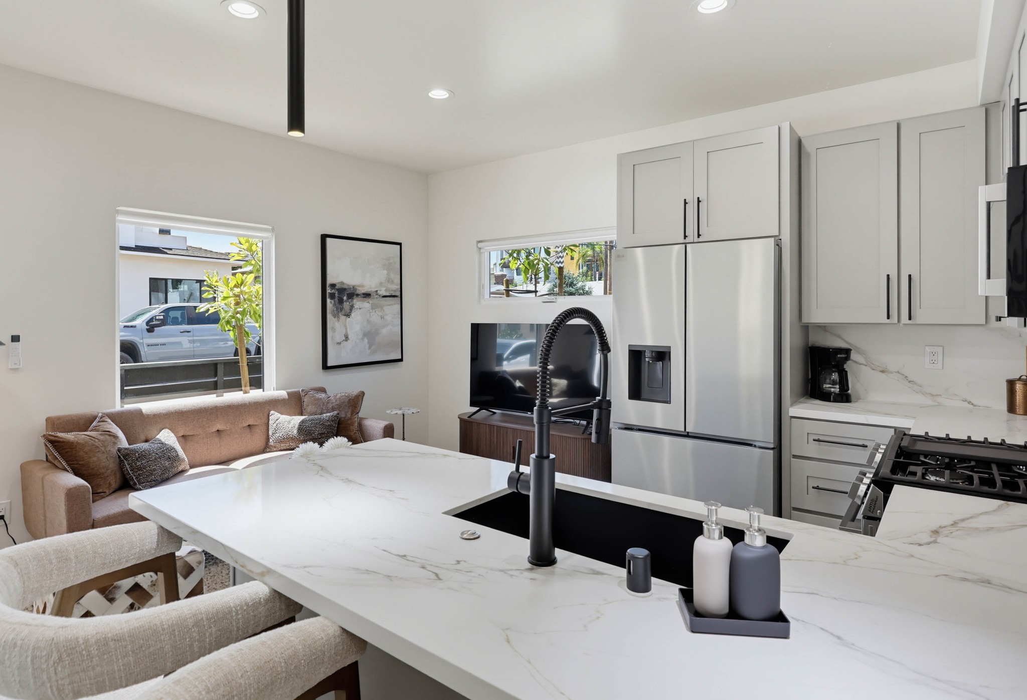 Virtual tour photo 23 of 38 for 424 Arbor Dr