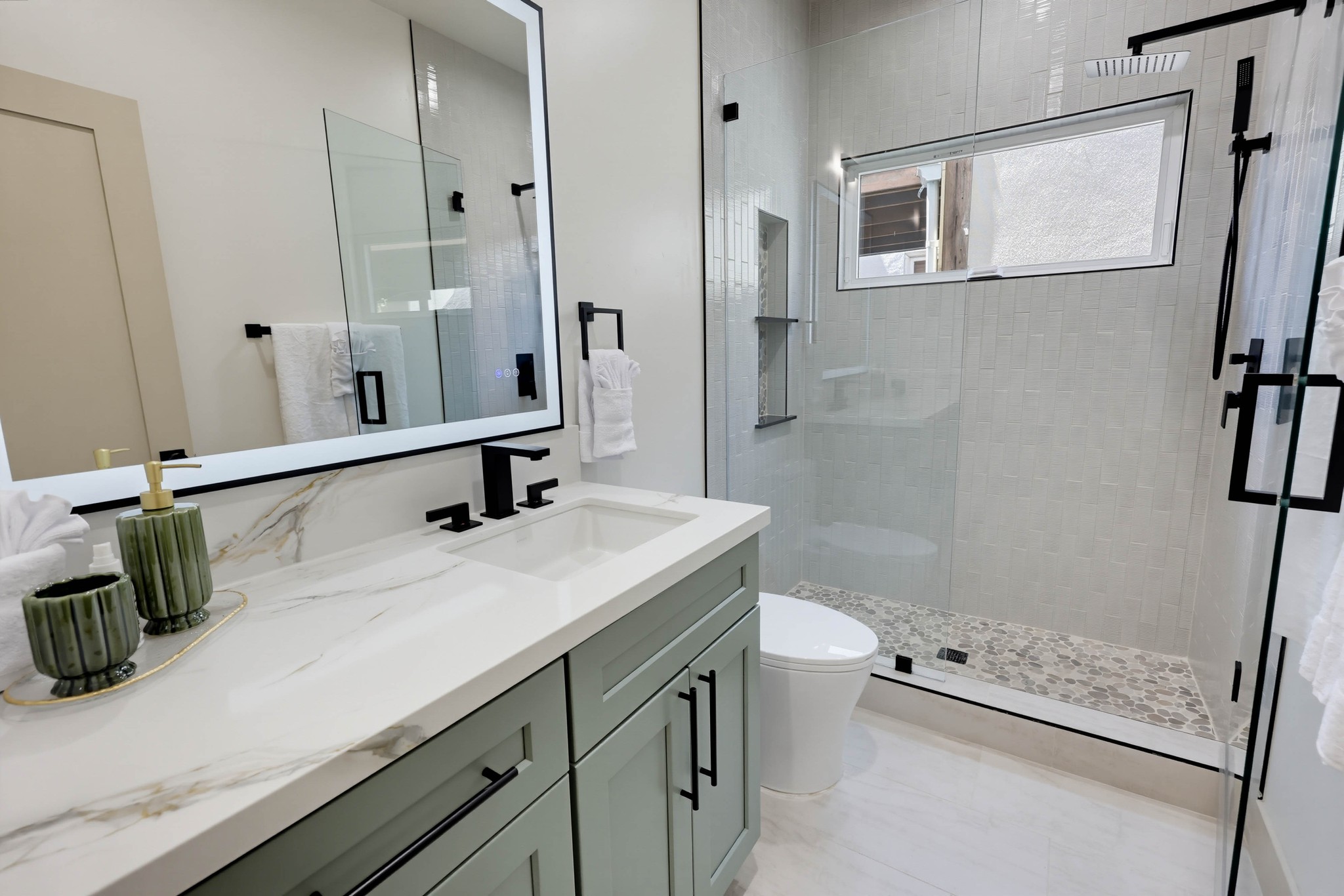 Virtual tour photo 28 of 38 for 424 Arbor Dr
