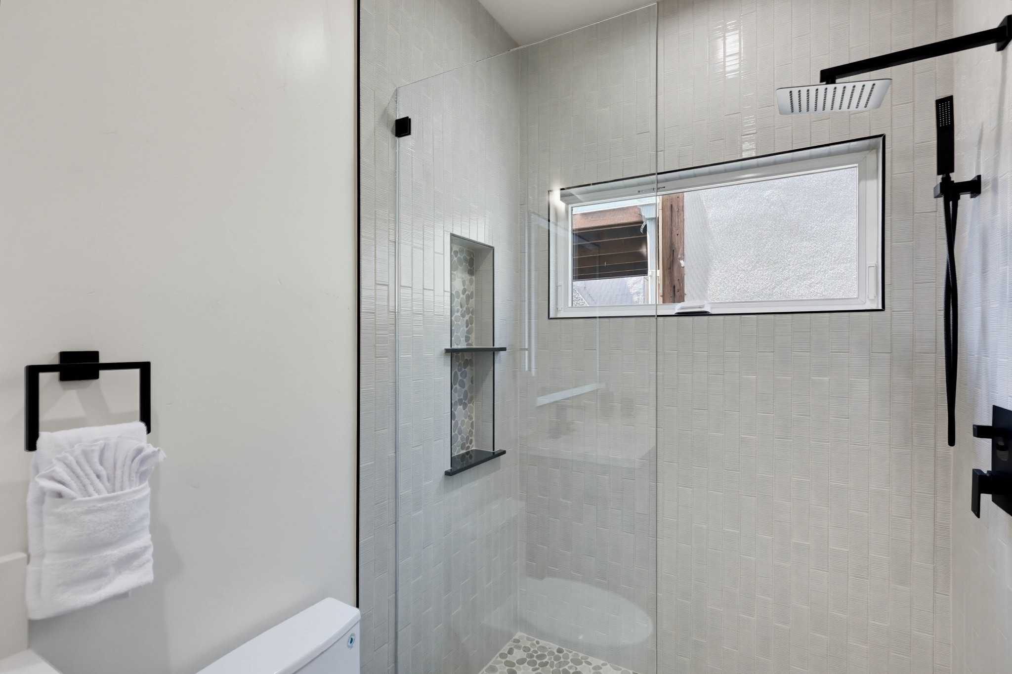 Virtual tour photo 30 of 38 for 424 Arbor Dr