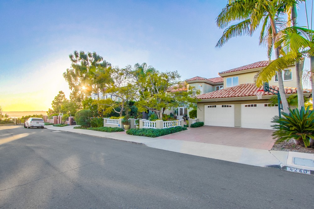 Virtual tour photo 4 of 116 for 4240 Arista St