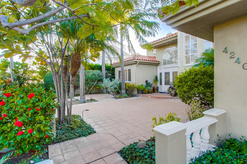 Virtual tour photo 9 of 116 for 4240 Arista St