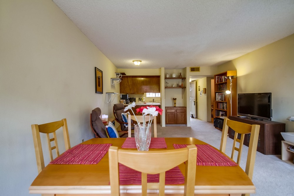 Virtual tour photo 17 of 38 for 4240 Menlo Ave #13