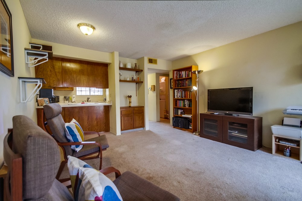Virtual tour photo 19 of 38 for 4240 Menlo Ave #13