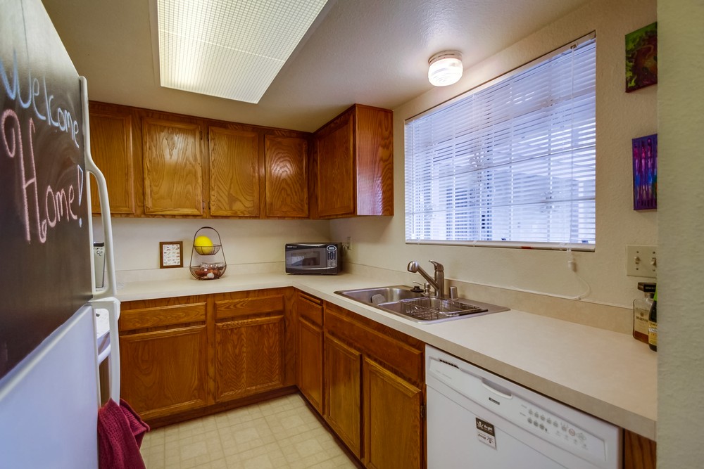 Virtual tour photo 25 of 38 for 4240 Menlo Ave #13
