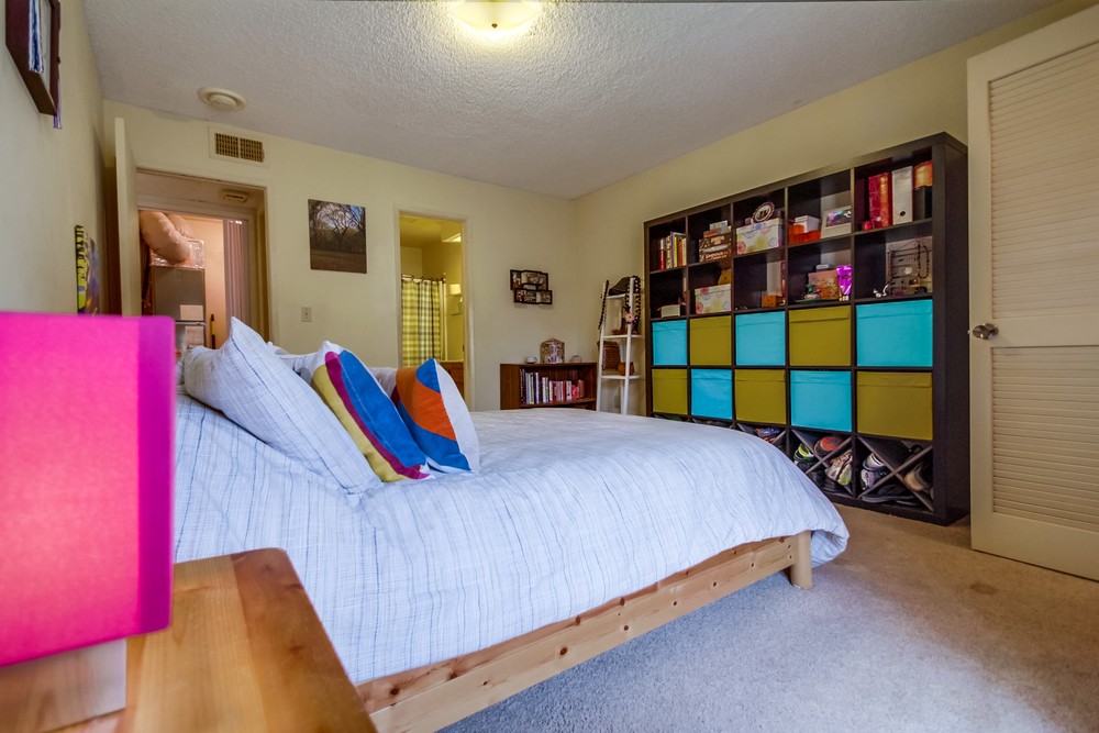 Virtual tour photo 33 of 38 for 4240 Menlo Ave #13