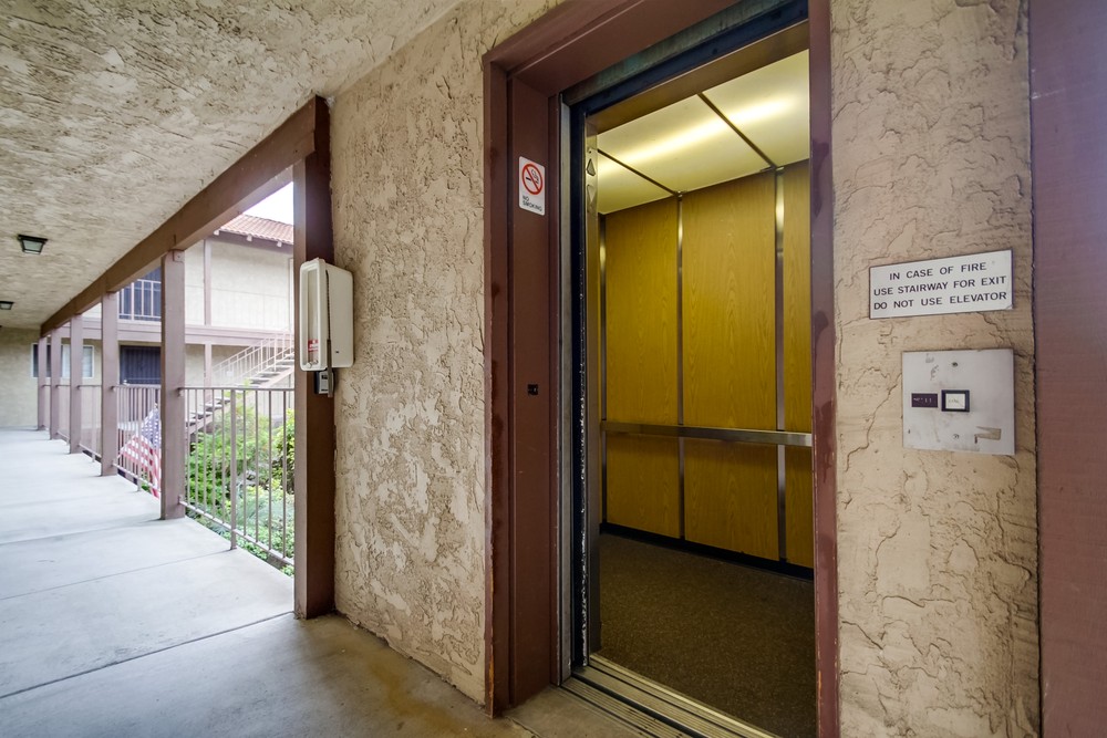 Virtual tour photo 39 of 38 for 4240 Menlo Ave #13