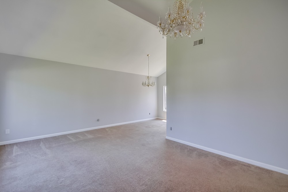 Virtual tour photo 8 of 37 for 4241 Rous Street