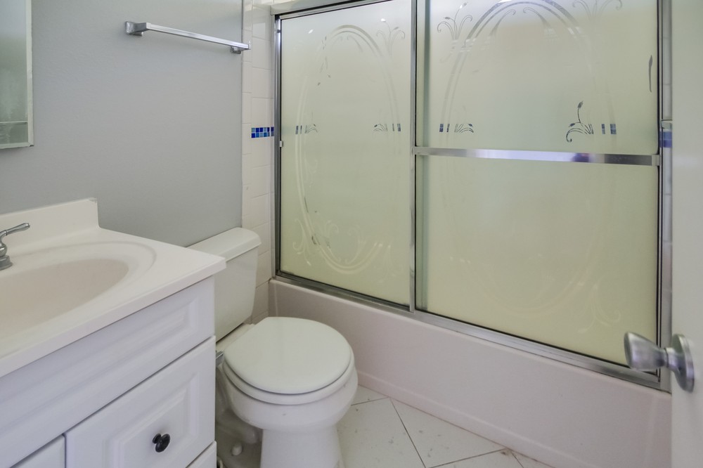 Virtual tour photo 32 of 37 for 4241 Rous Street