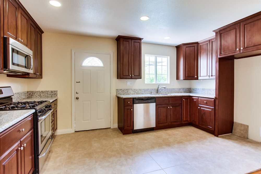 Virtual tour photo 8 of 39 for 4242 47th Street