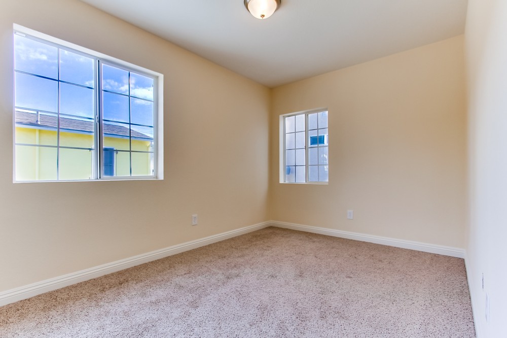 Virtual tour photo 13 of 39 for 4242 47th Street