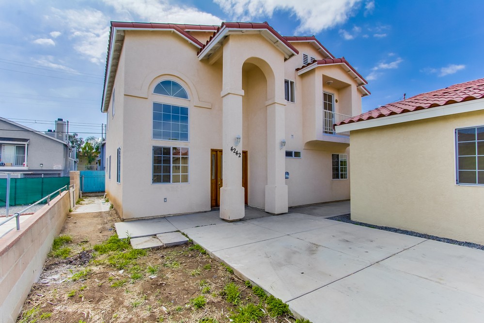Virtual tour photo 18 of 39 for 4242 47th Street