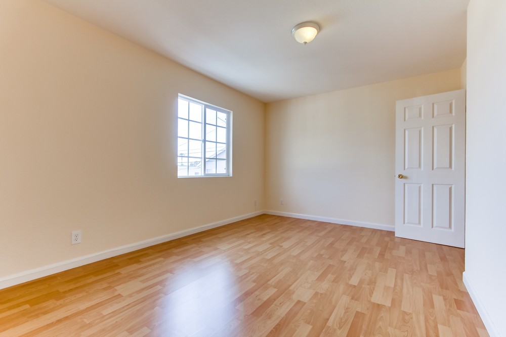 Virtual tour photo 35 of 39 for 4242 47th Street