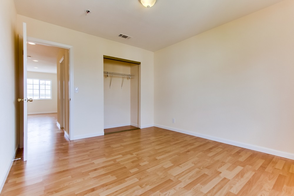 Virtual tour photo 38 of 39 for 4242 47th Street