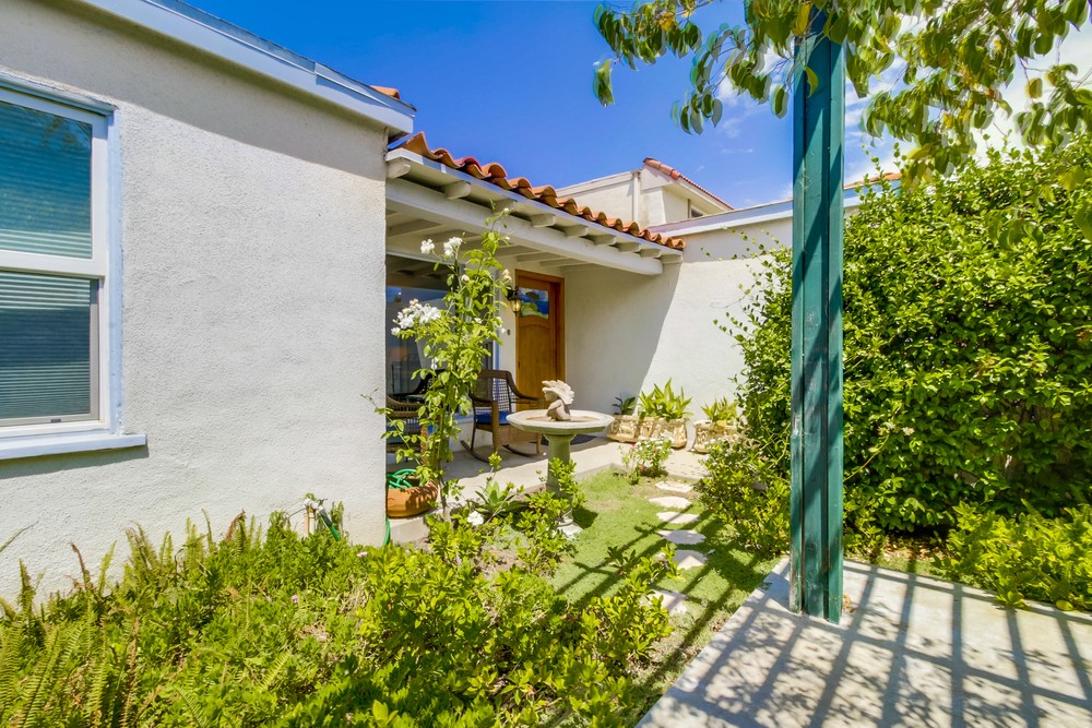 Virtual tour photo 4 of 35 for 4242 Manzanita Dr