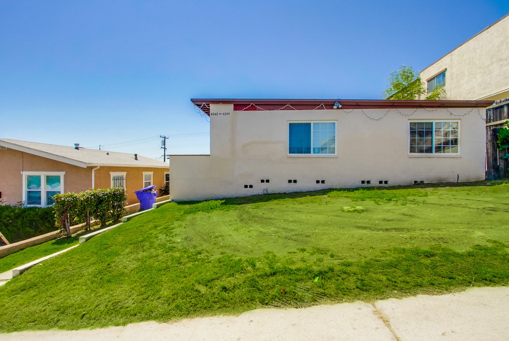 Virtual tour photo 3 of 55 for 4242 Winona Ave