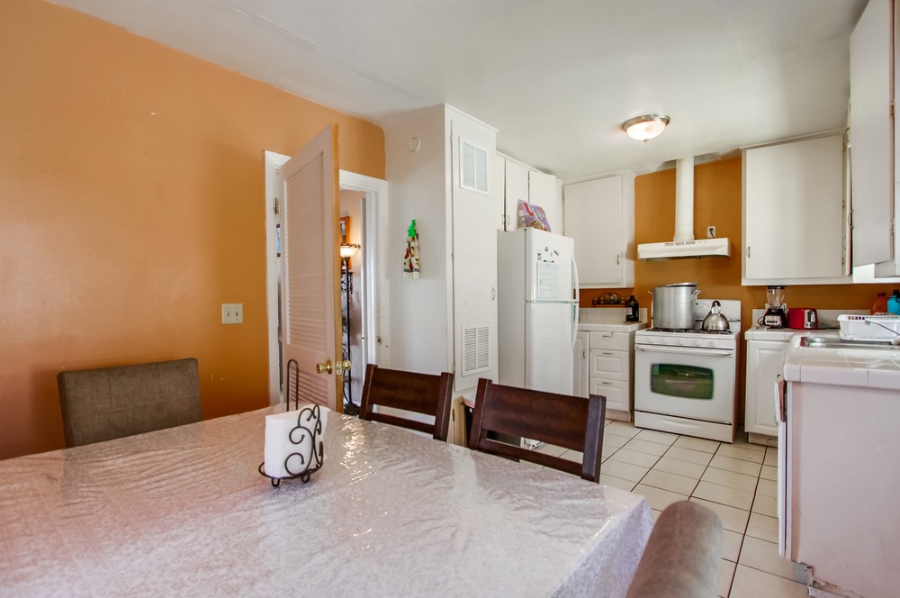 Virtual tour photo 14 of 55 for 4242 Winona Ave
