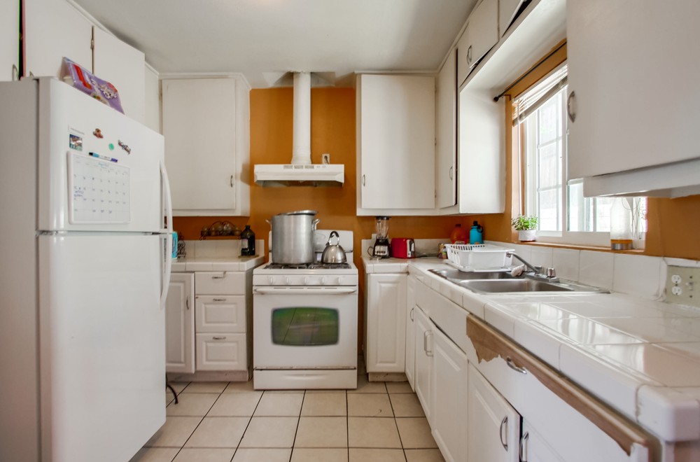 Virtual tour photo 15 of 55 for 4242 Winona Ave