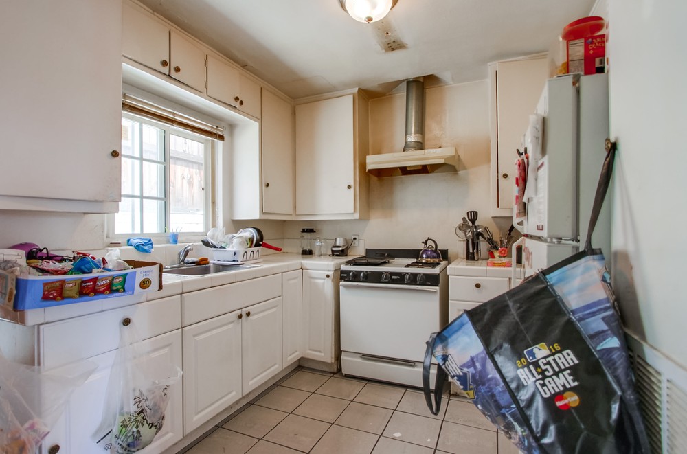 Virtual tour photo 28 of 55 for 4242 Winona Ave