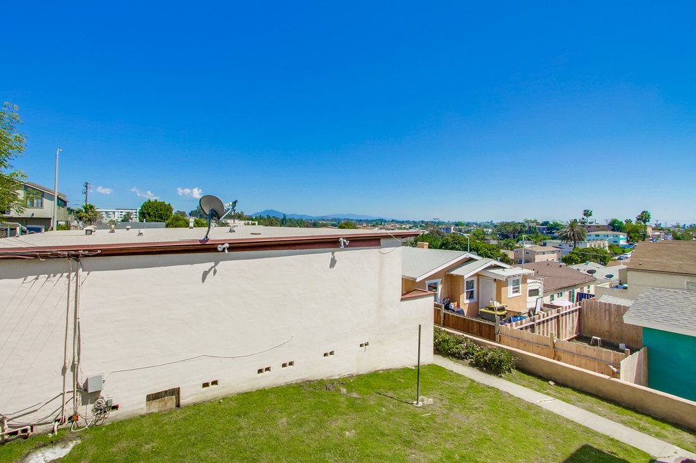 Virtual tour photo 38 of 55 for 4242 Winona Ave