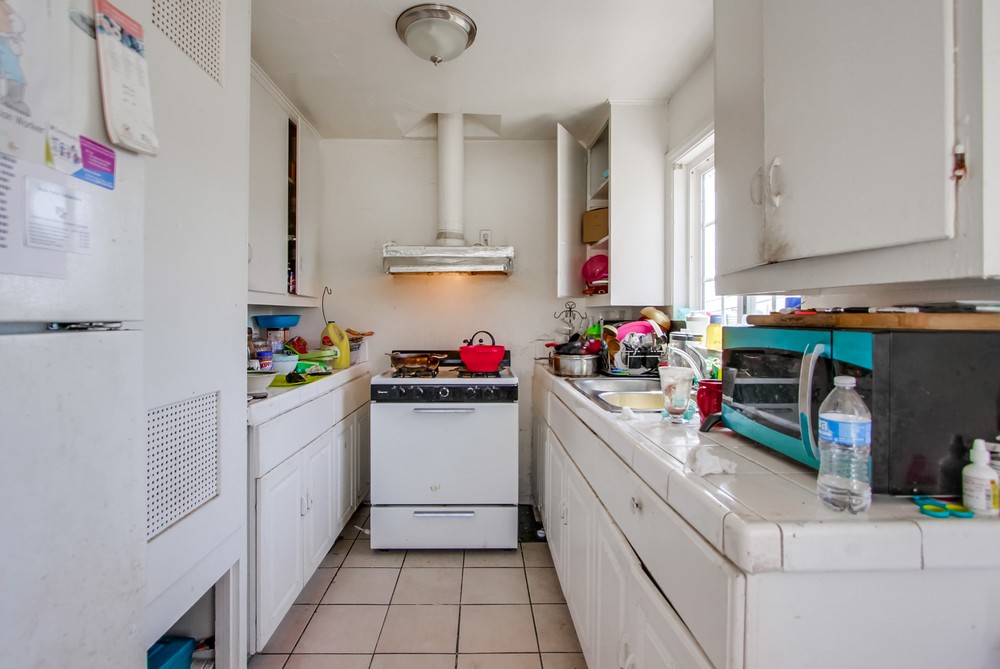 Virtual tour photo 43 of 55 for 4242 Winona Ave
