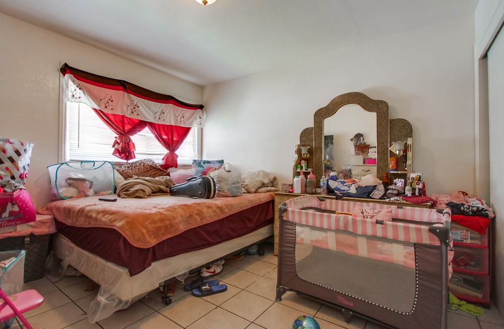 Virtual tour photo 44 of 55 for 4242 Winona Ave