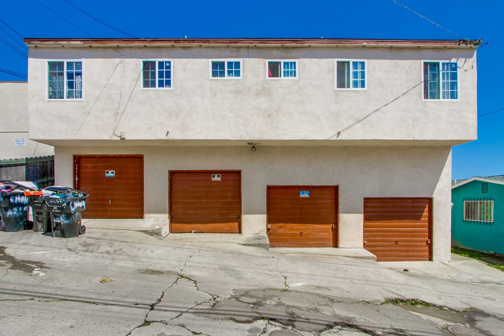 Virtual tour photo 56 of 55 for 4242 Winona Ave