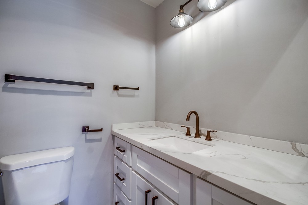 Virtual tour photo 26 of 37 for 4243 Menlo Ave #5