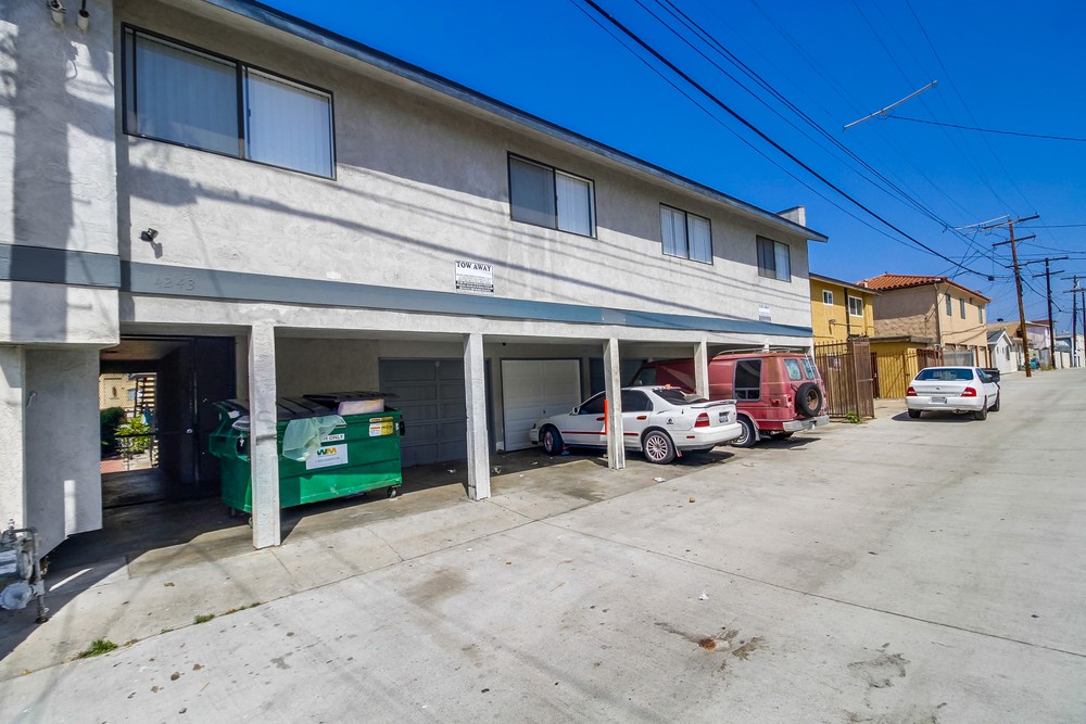 Virtual tour photo 38 of 37 for 4243 Menlo Ave #5