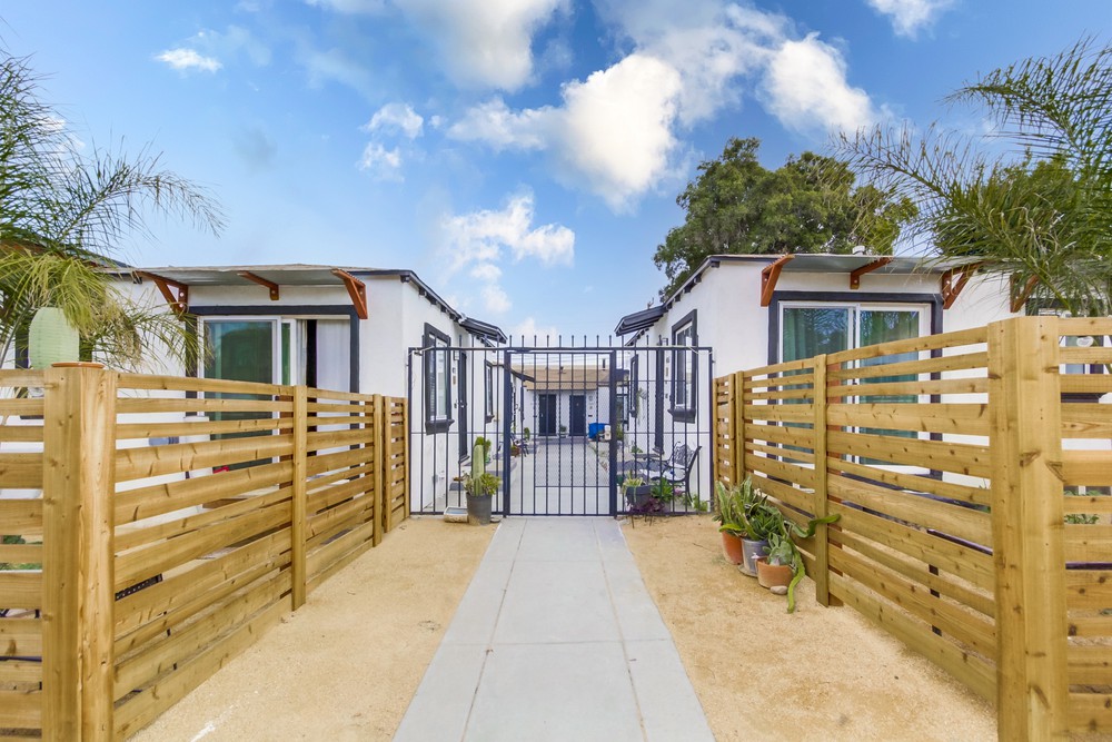Virtual tour photo 3 of 36 for 4244 1/2 Chamoune Ave #4067