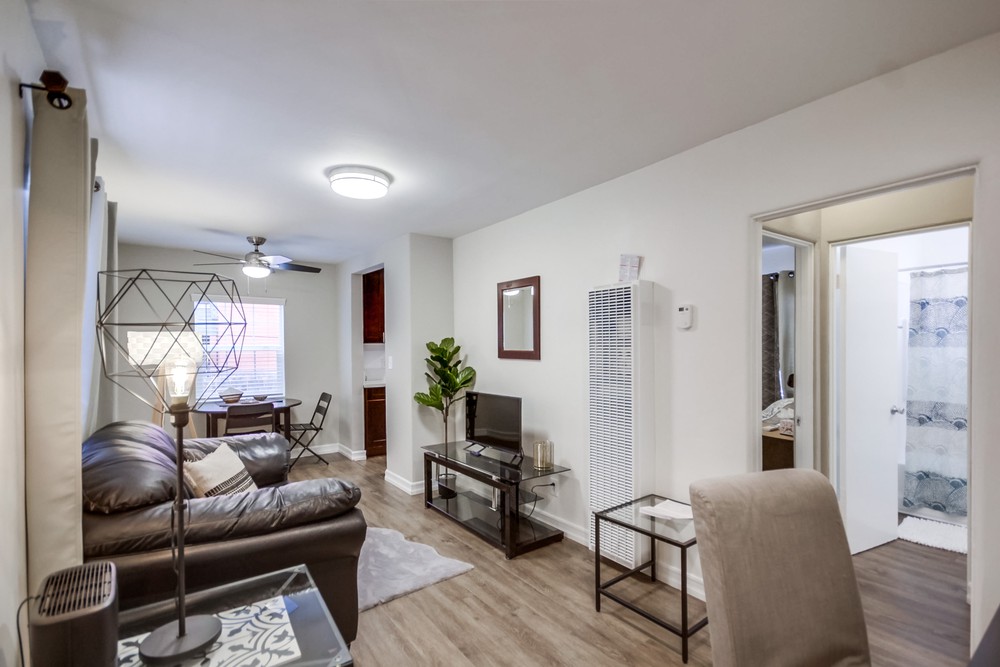 Virtual tour photo 12 of 36 for 4244 1/2 Chamoune Ave #4067