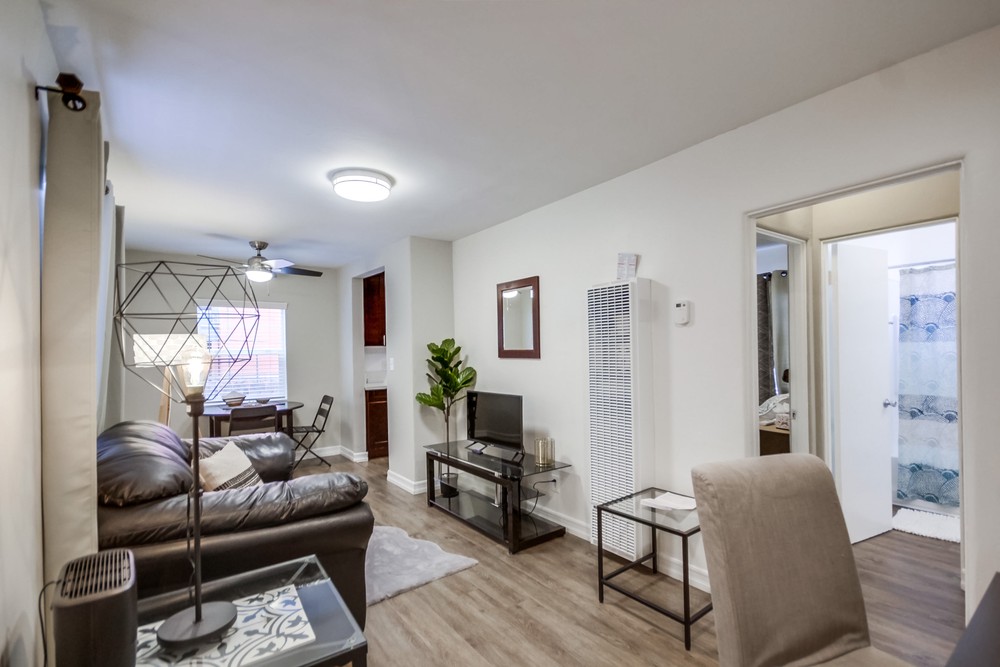 Virtual tour photo 14 of 36 for 4244 1/2 Chamoune Ave #4067