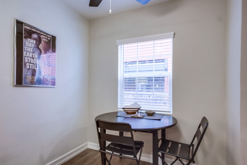 Virtual tour photo 17 of 36 for 4244 1/2 Chamoune Ave #4067