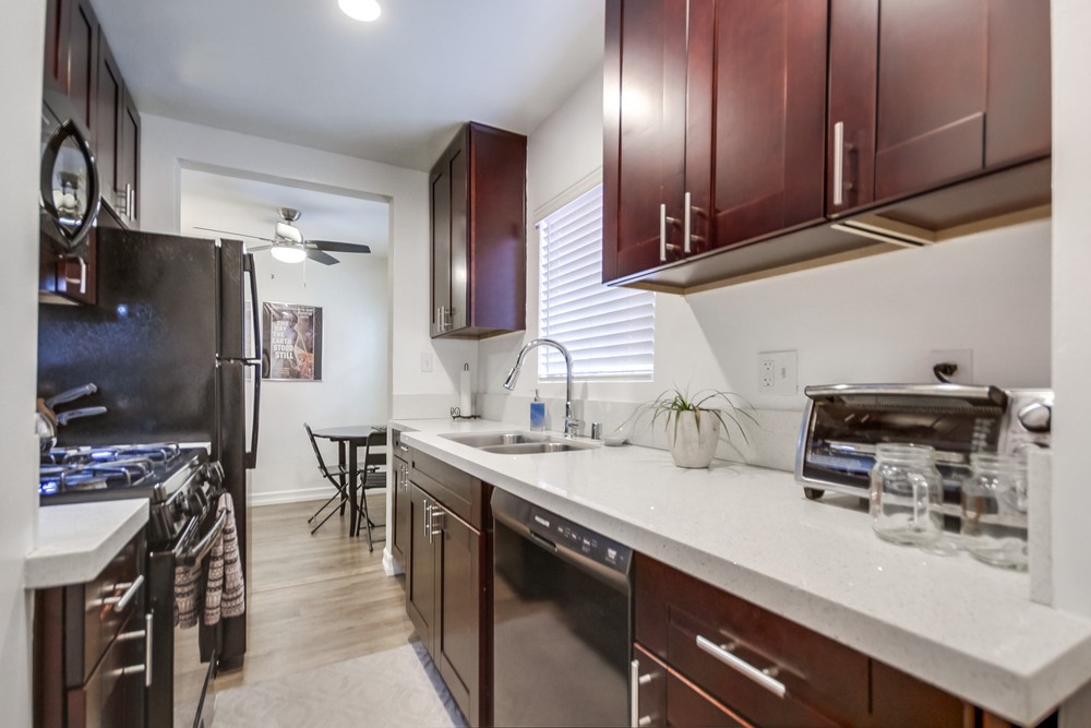 Virtual tour photo 20 of 36 for 4244 1/2 Chamoune Ave #4067