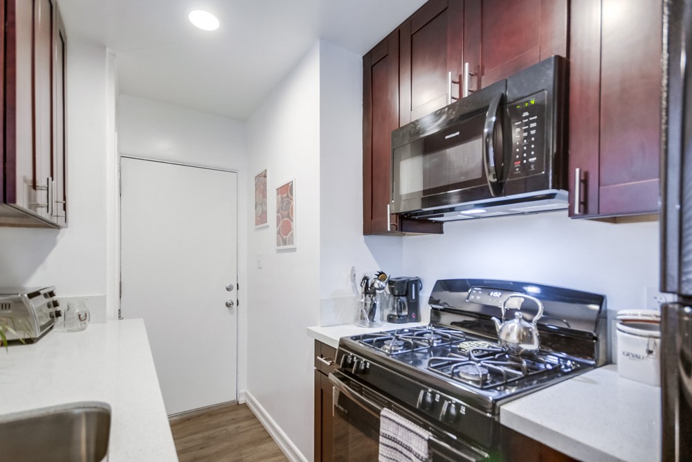 Virtual tour photo 24 of 36 for 4244 1/2 Chamoune Ave #4067