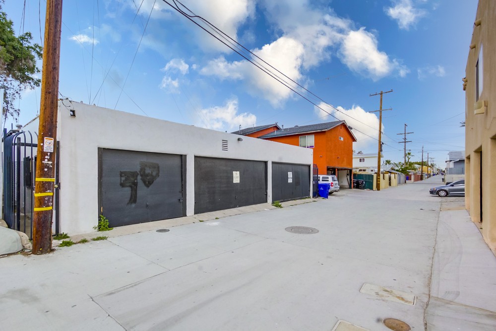 Virtual tour photo 37 of 36 for 4244 1/2 Chamoune Ave #4067