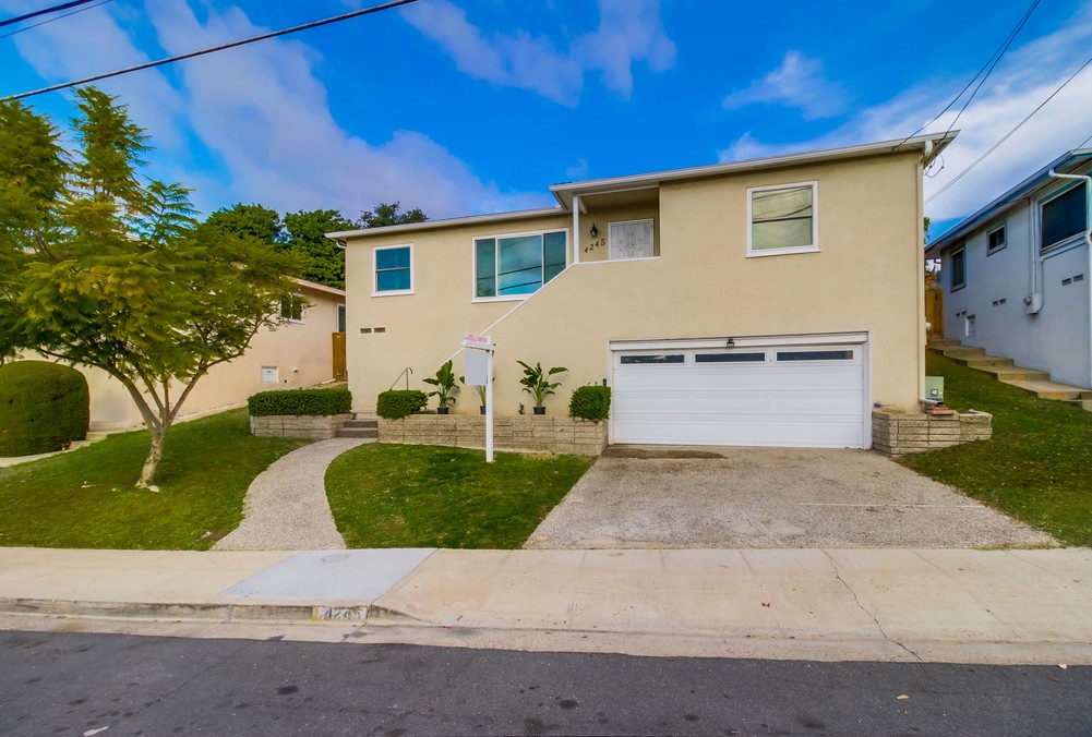 Virtual tour photo 4 of 40 for 4245 58th St