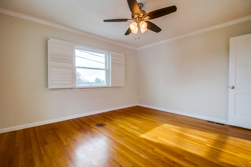 Virtual tour photo 19 of 40 for 4245 58th St