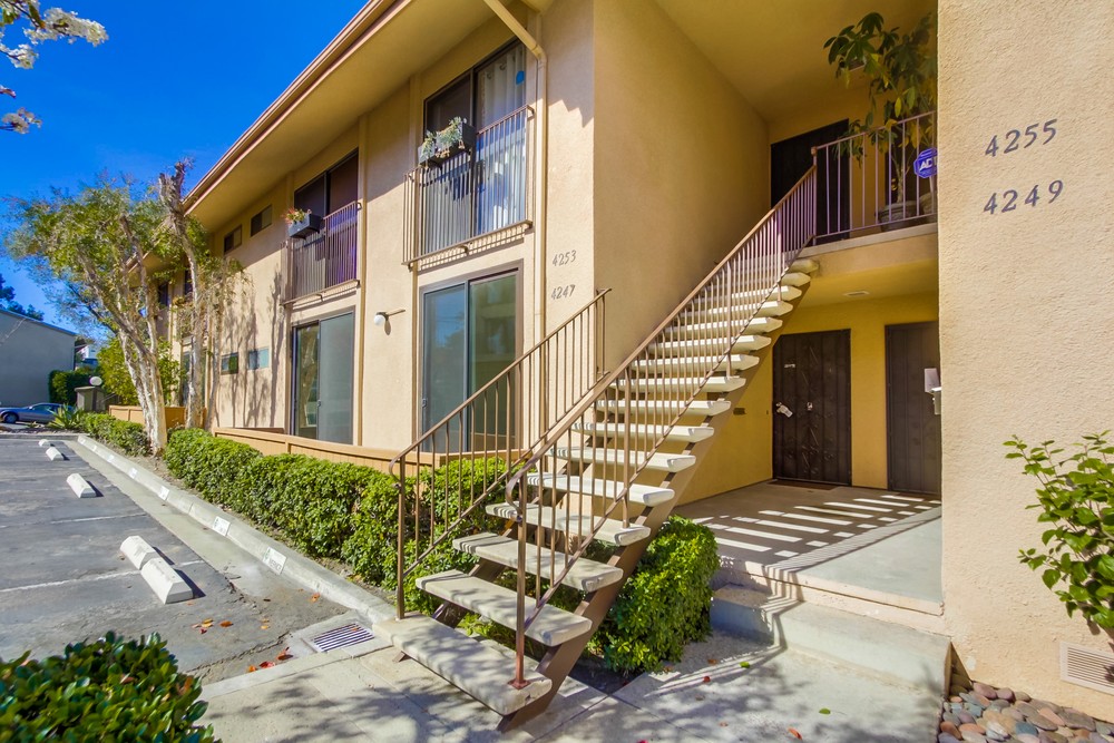 Virtual tour photo 4 of 22 for 4247 Fifth Ave
