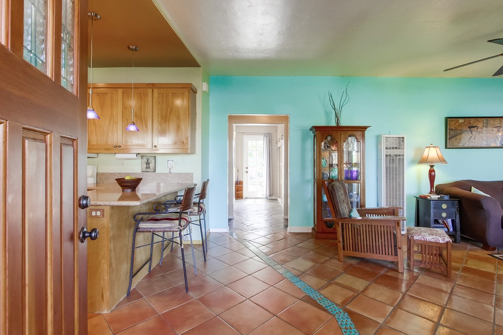 Virtual tour photo 8 of 60 for 4247 View Pl