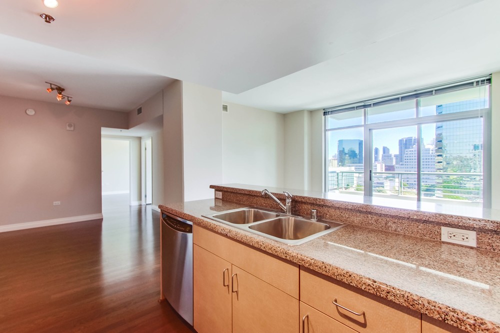 Virtual tour photo 9 of 33 for 425 Beech Street #1202