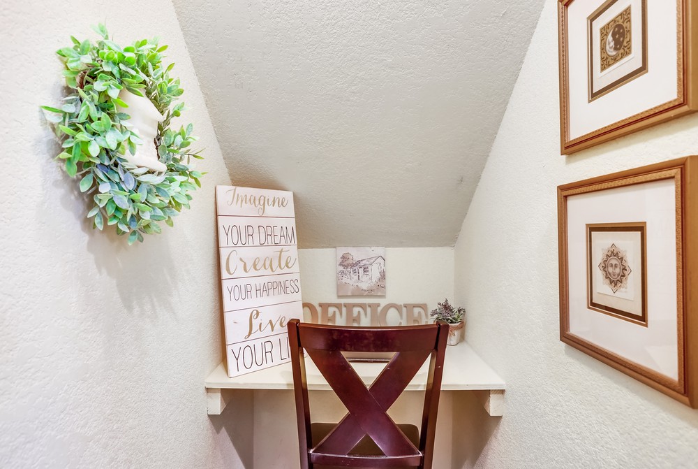 Virtual tour photo 27 of 52 for 425 Ozzie Way