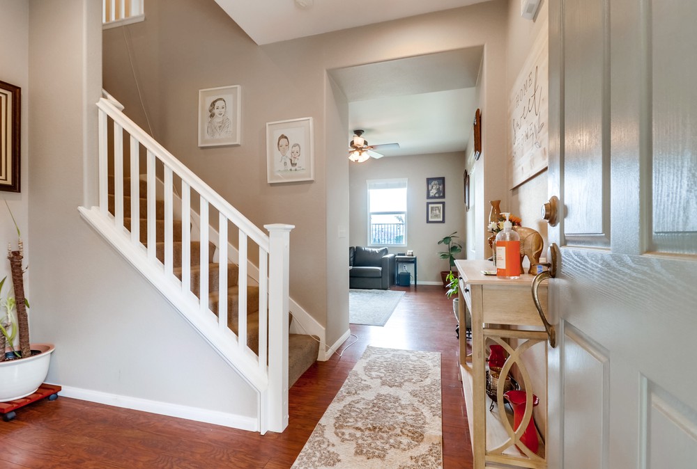 Virtual tour photo 4 of 50 for 425 S Meadowbrook Dr