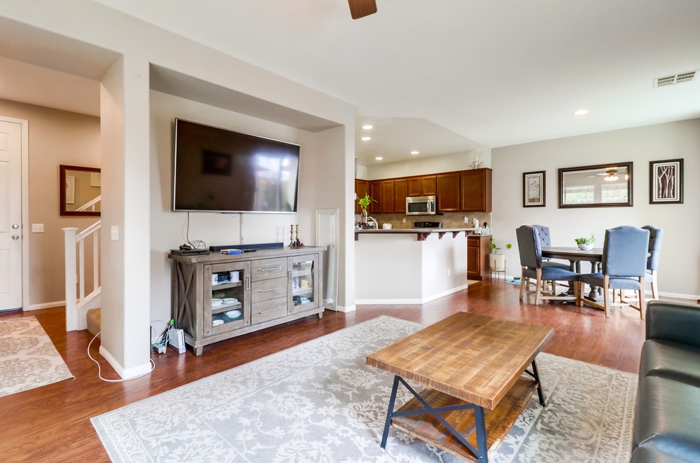 Virtual tour photo 5 of 50 for 425 S Meadowbrook Dr