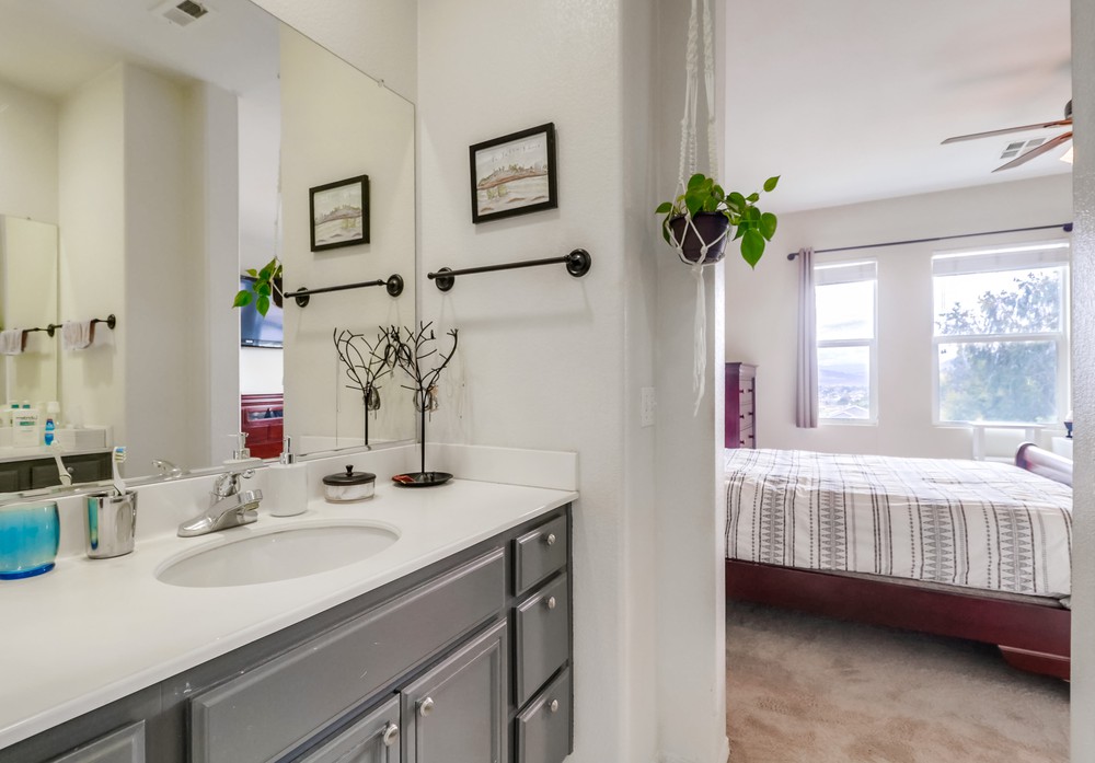 Virtual tour photo 27 of 50 for 425 S Meadowbrook Dr