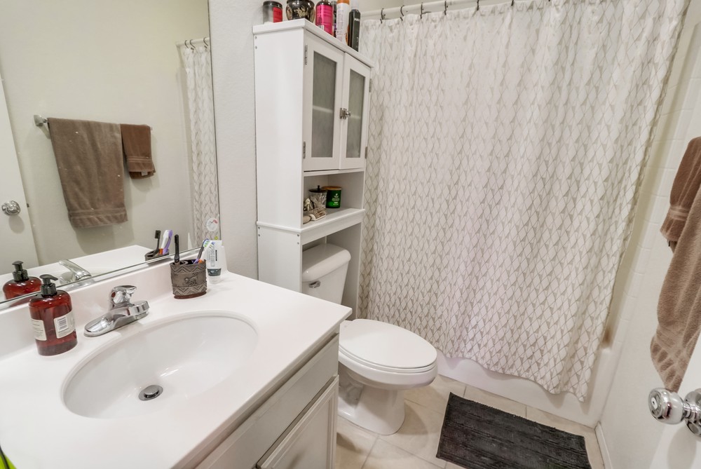 Virtual tour photo 35 of 50 for 425 S Meadowbrook Dr
