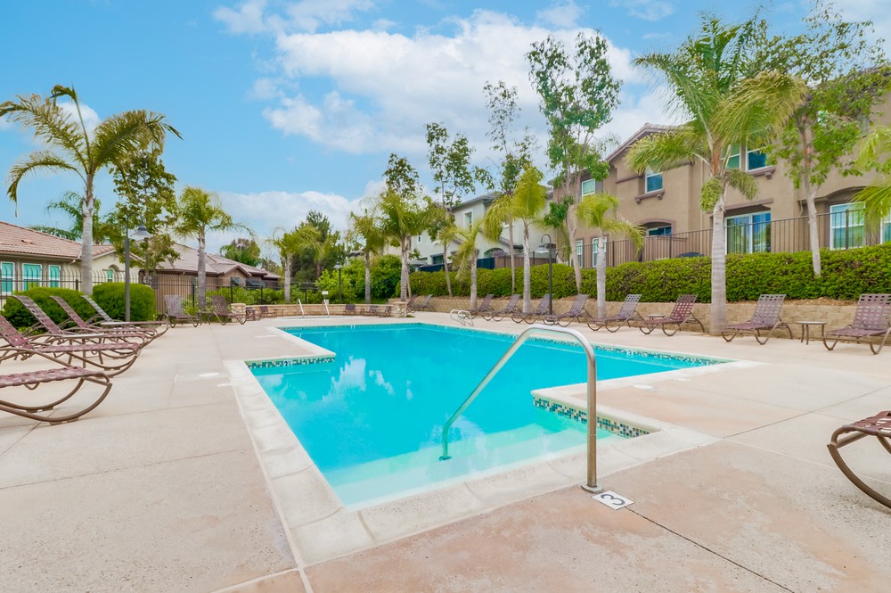 Virtual tour photo 45 of 50 for 425 S Meadowbrook Dr