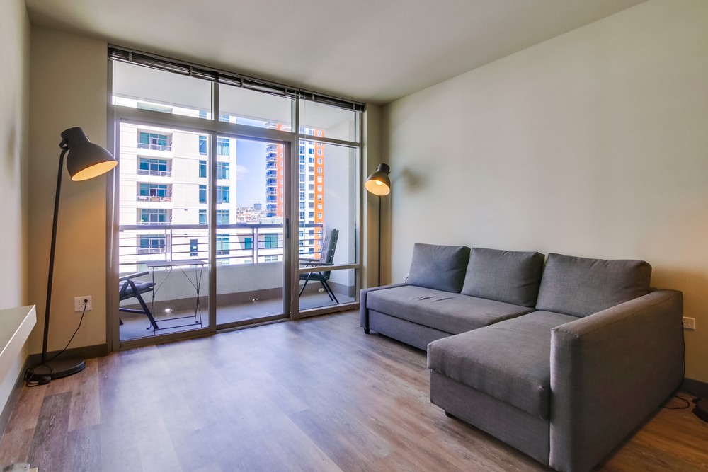 Virtual tour photo 7 of 31 for 425 W Beech St #1107