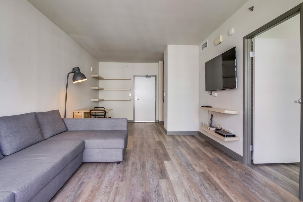 Virtual tour photo 10 of 31 for 425 W Beech St #1107
