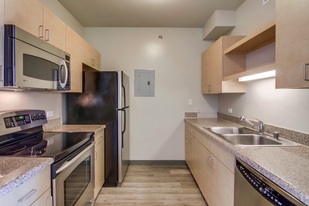 Virtual tour photo 14 of 31 for 425 W Beech St #1107